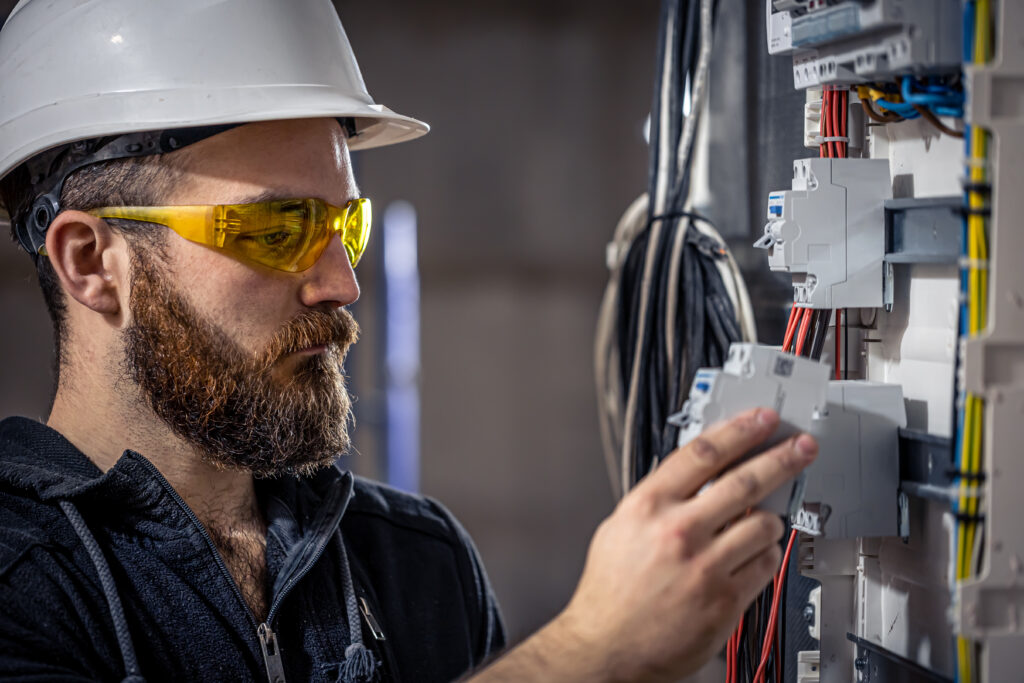 Electrical Contractors in Surat | Best Electrician Services